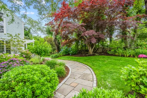 $2,650,000 | 122 Stoney Cove Lane, Cummaquid, MA 02637