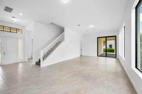 $1,475,000 | 12035 North Baypoint Circle, Parkland, FL 33076