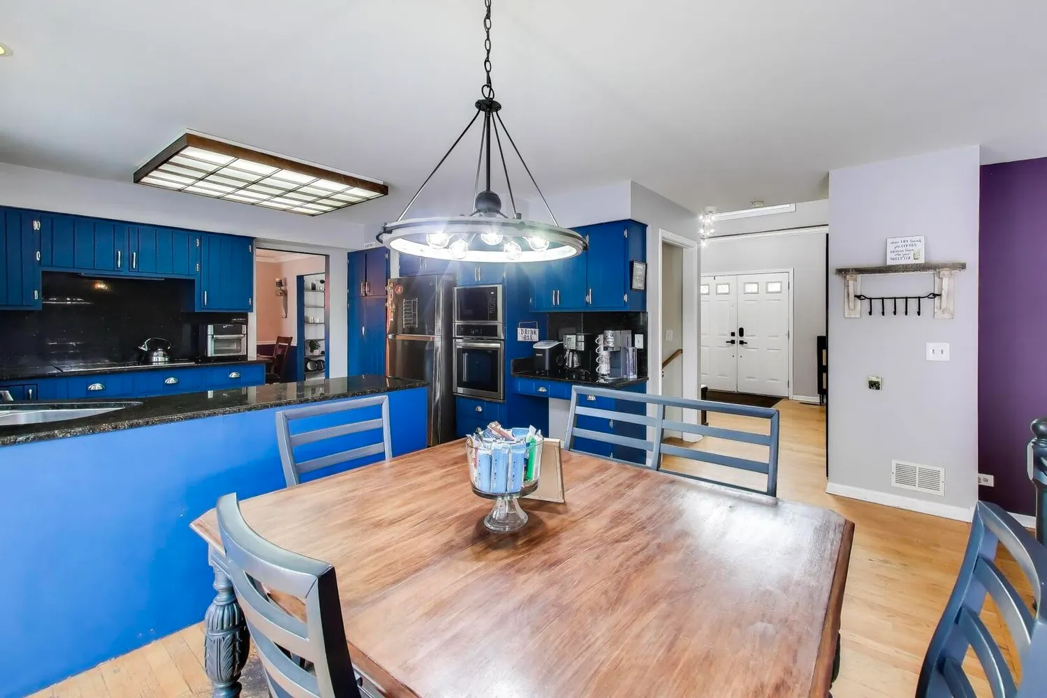 $575,000 | 673 Newkirk Lane, Palatine, IL 60074