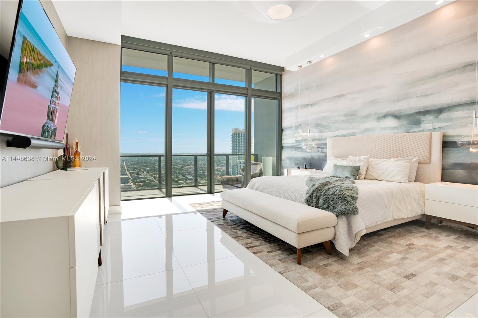 88 Southwest 7th Street, Unit PH4303 Miami, FL 33130 - Photo 29 of 97