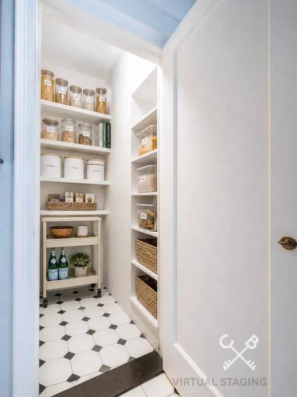 $639,000 | 235 East 22nd Street, Unit 7P | Gramercy