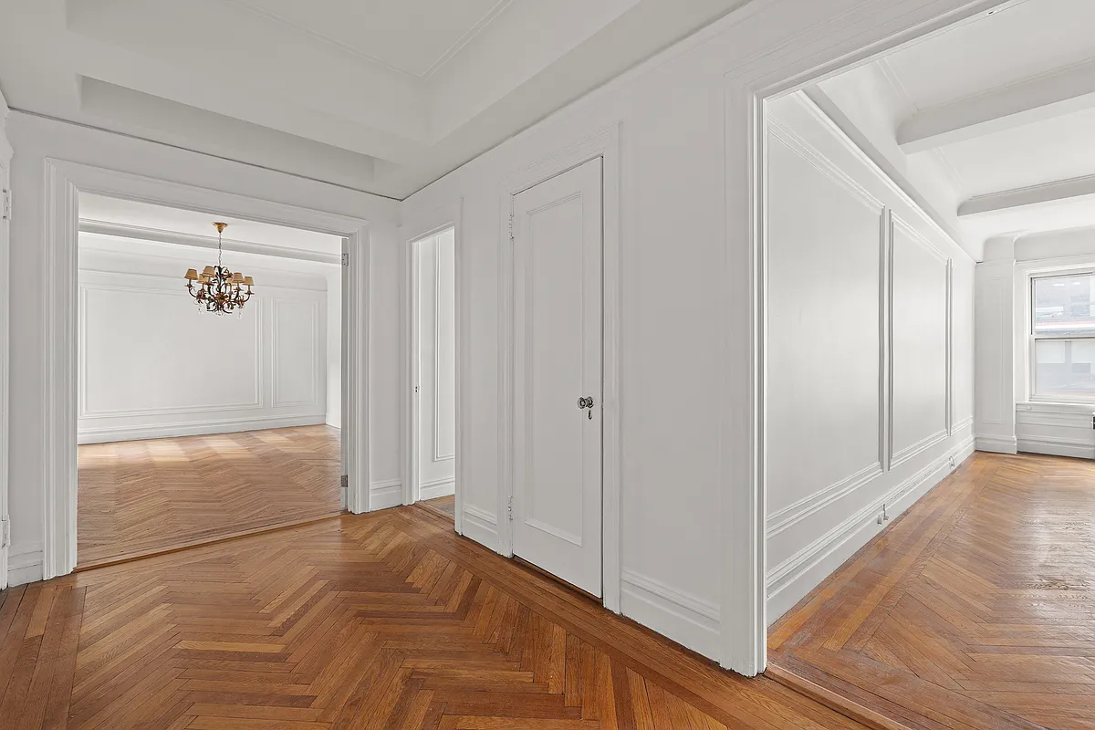 250 West 94th Street, Unit 5D Manhattan, NY 10025 - Photo 14 of 17 a view of an empty room