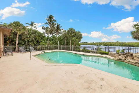 $14,900,000 | 3695 Gordon Drive, Naples, FL 34102