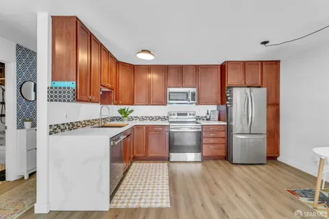 $299,000 | 199 Montecito Avenue, Unit 206, Oakland, CA 94610