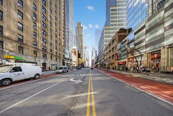 $4,500 | 350 West 42nd Street, Unit 12C | Hell's Kitchen