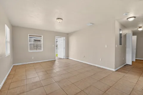 $750,000 | 812 Northwest 70th Street, Miami, FL 33150