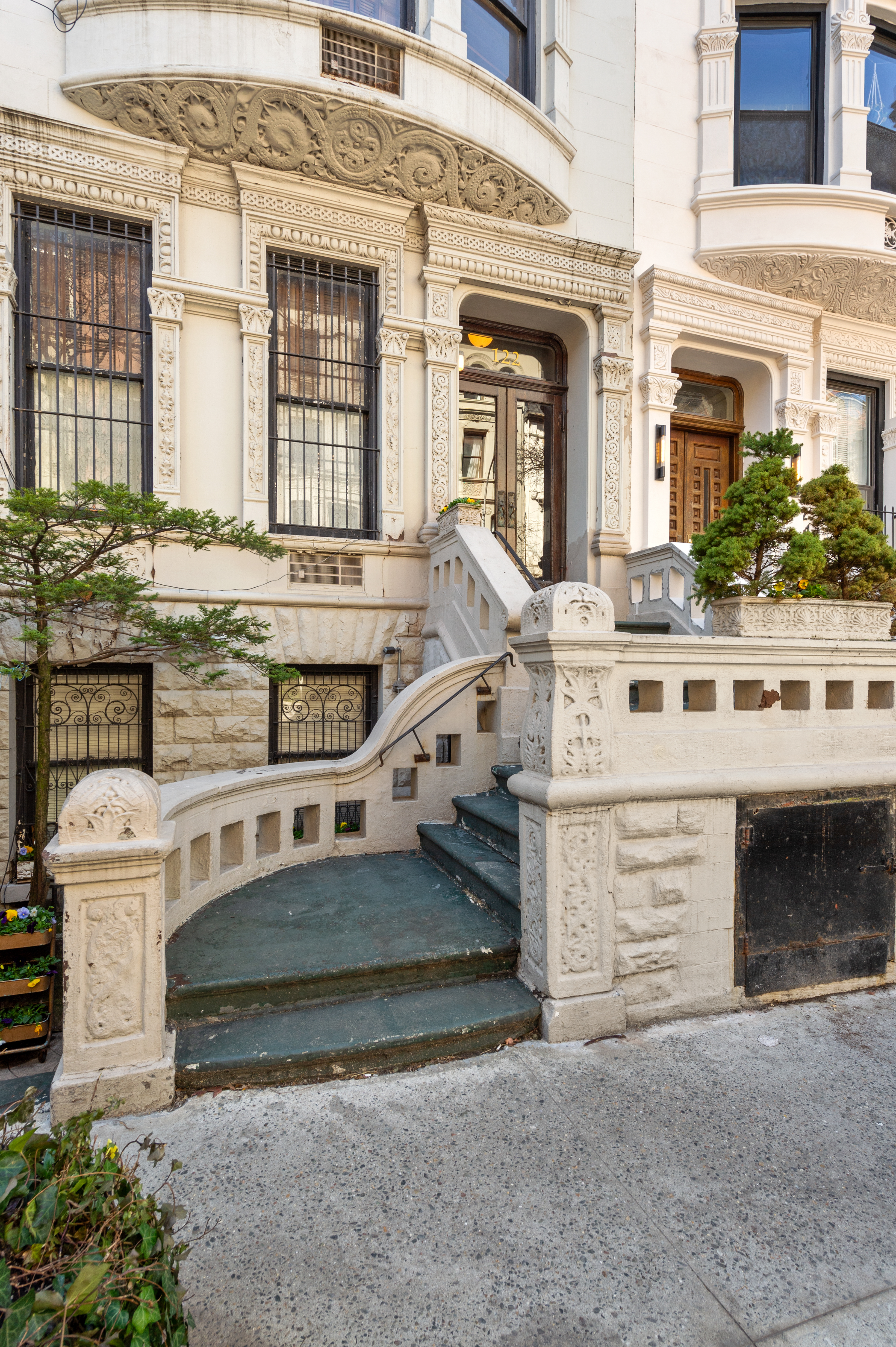122 West 80th Street, Unit 3F Manhattan, NY 10024 - Photo 2 of 15 a view of building with a sink and entryway