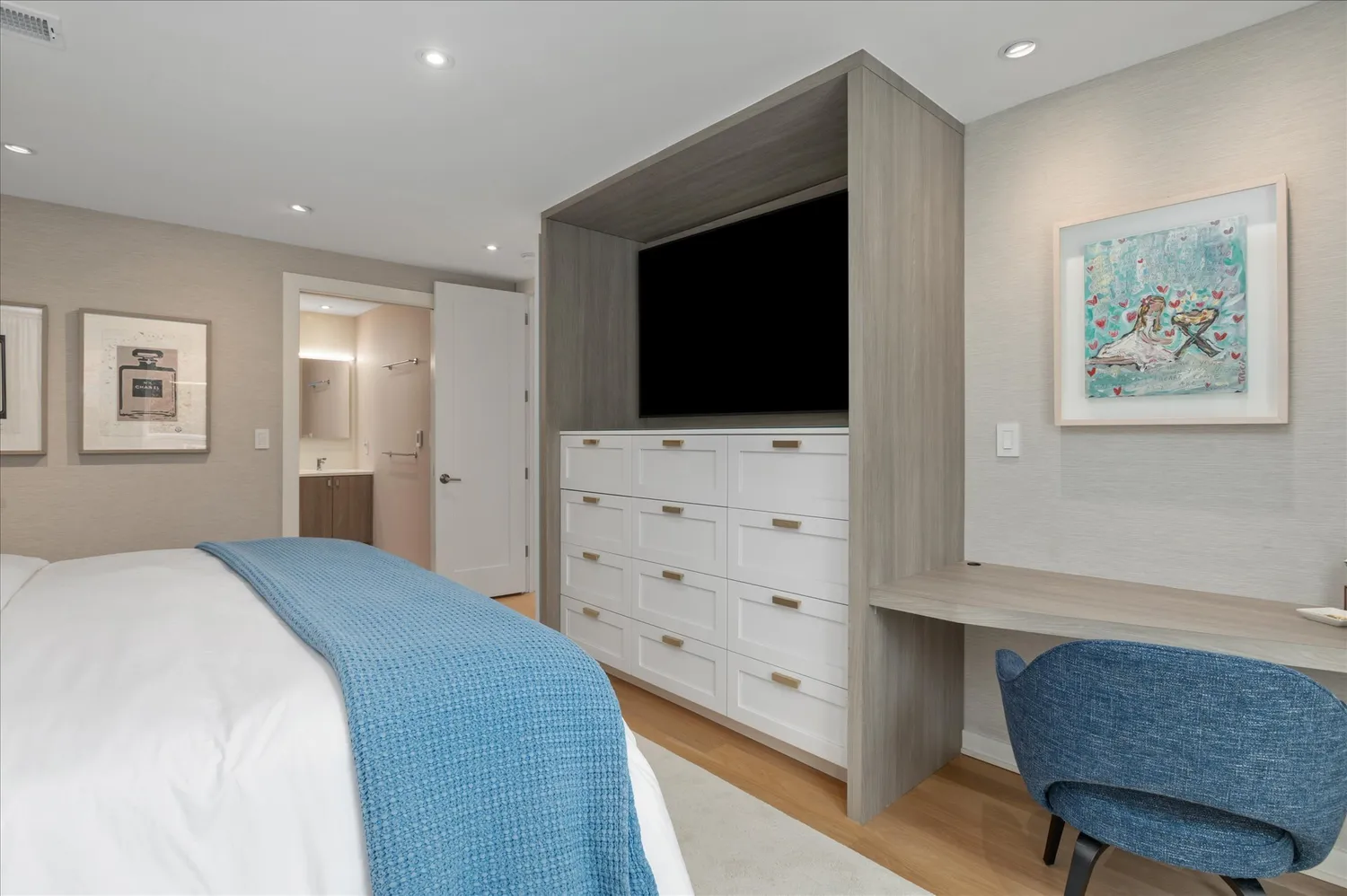 $1,395,000 | 7313 Woodmont Avenue, Unit R, Bethesda, MD 20814