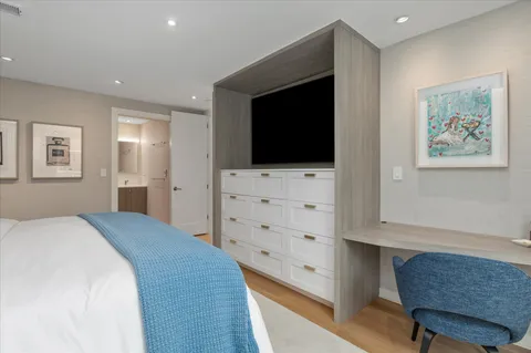 $1,395,000 | 7313 Woodmont Avenue, Unit R, Bethesda, MD 20814