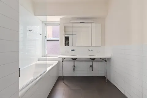 $2,750,000 | 347 West 39th Street, Unit PHNE | Hudson Yards