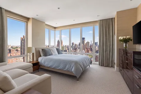 $6,895,000 | 255 East 74th Street, Unit 25A | Lenox Hill