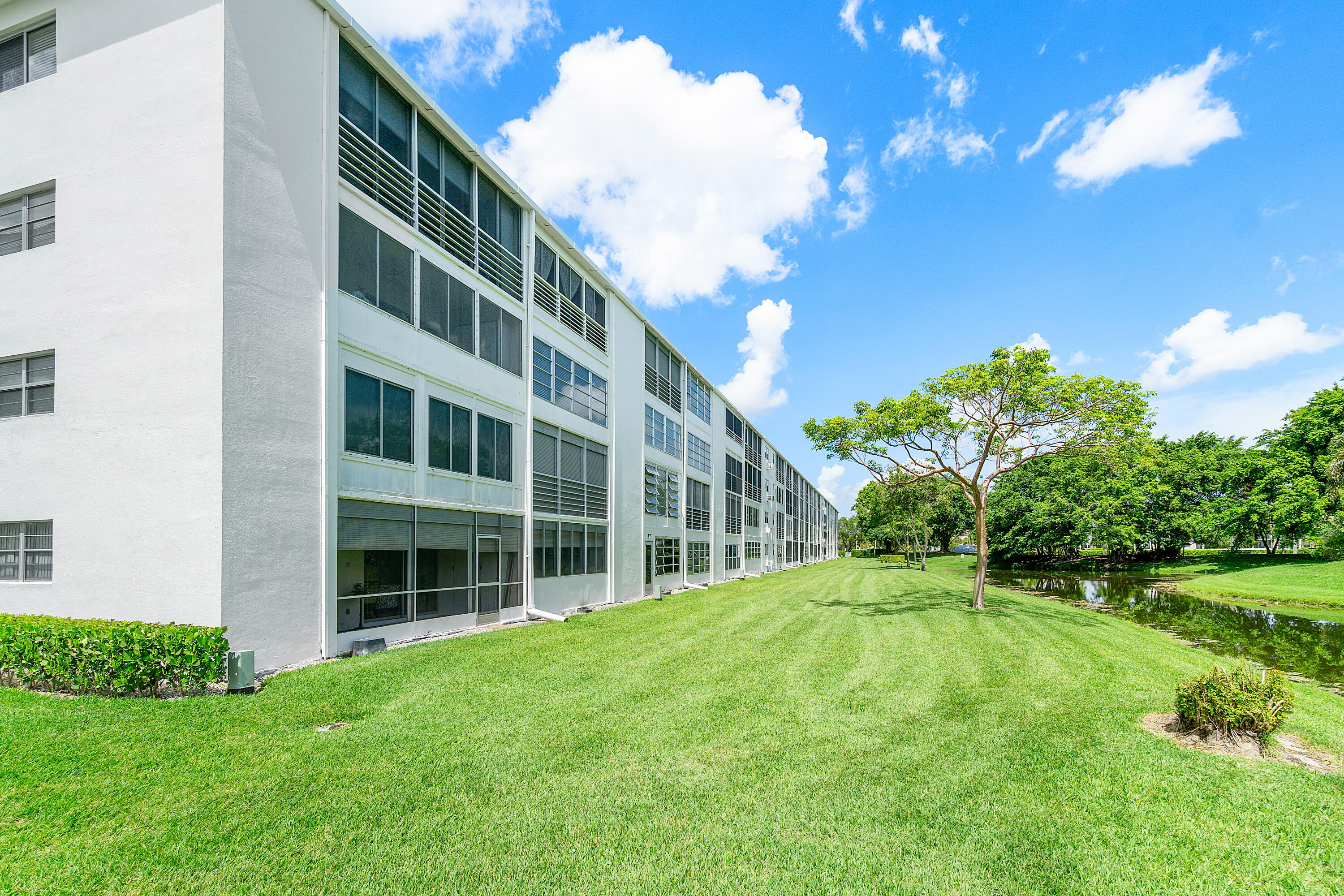 2046 Rexford Drive, Unit C Boca Raton, FL 33434 - Photo 24 of 32