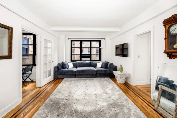 $800,000 | 235 East 22nd Street, Unit 12T | Gramercy