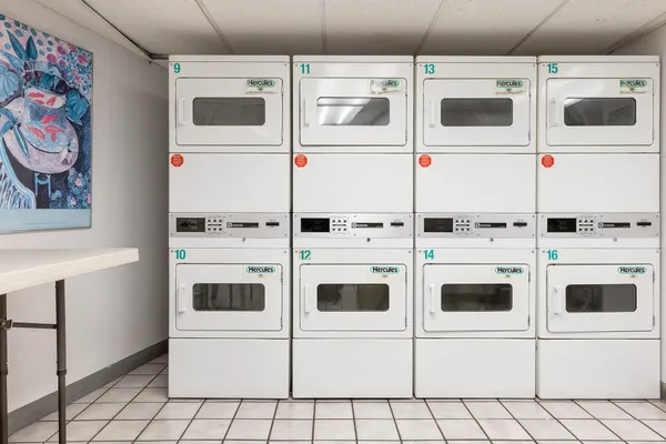 $3,200 | 4 Lexington Avenue, Unit 4F | Gramercy