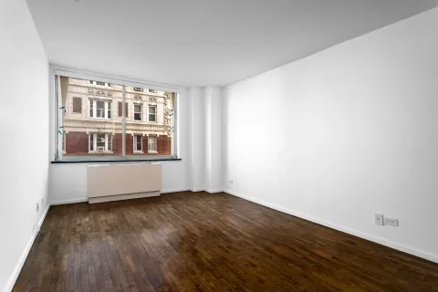 $875,000 | 250 West 90th Street, Unit 12G | Upper West Side