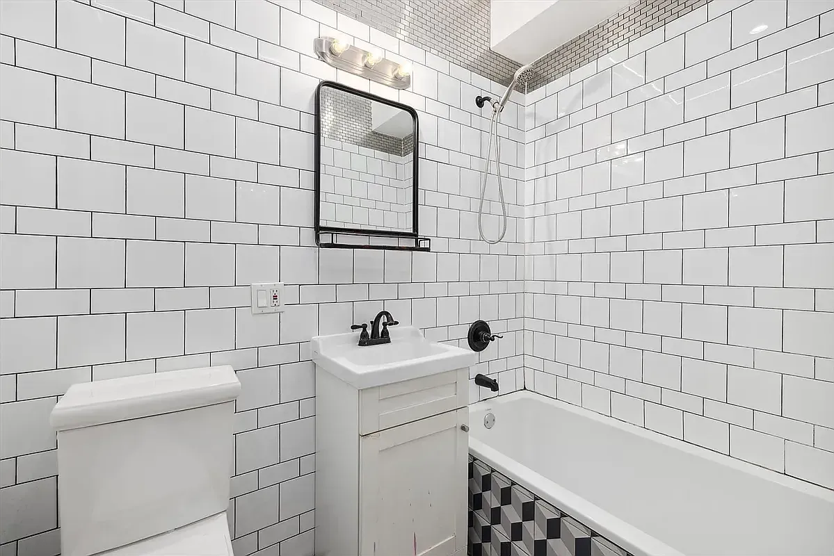 $2,998 | 5-80 Fairview Avenue, Unit 1L | Ridgewood