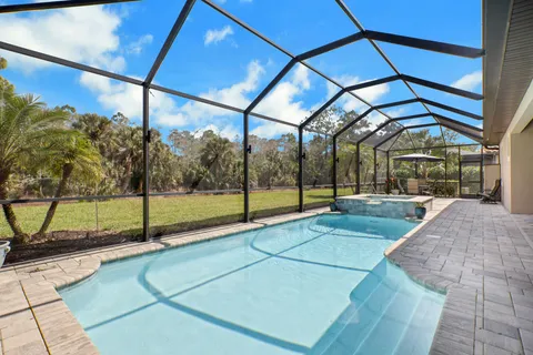 $995,000 | 1511 Mockingbird Drive, Naples, FL 34120