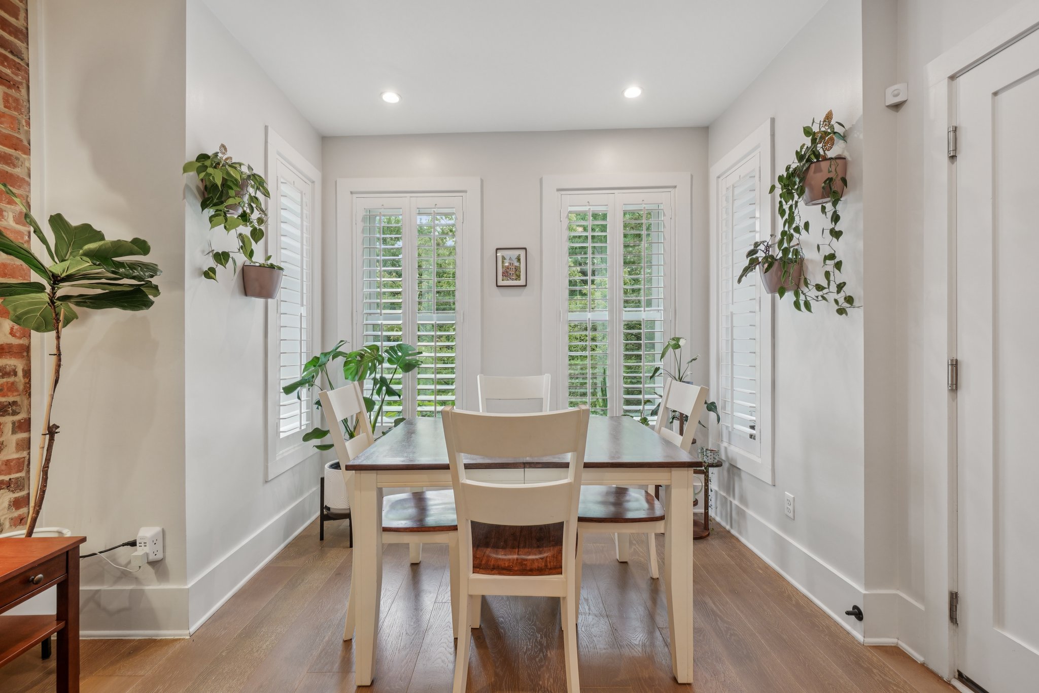 1682 Irving Street Northwest, Unit 2 Washington, DC 20010 - Photo 4 of 31