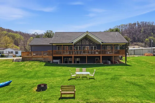 $899,000 | 135 Brandywine Place, Elizabethton, TN 37643