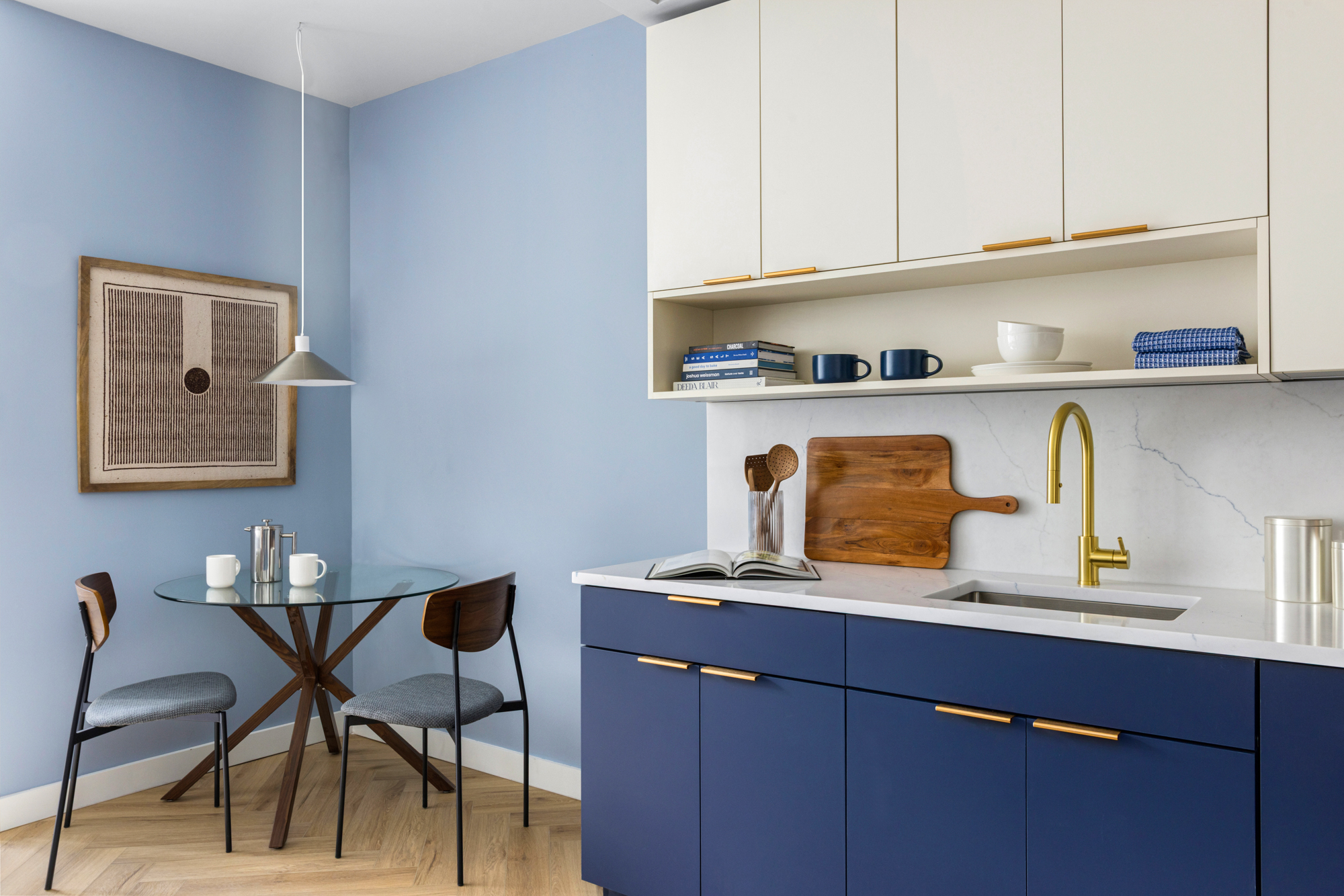 980 6th Avenue, Unit 301 Manhattan, NY 10018 - Photo 2 of 12 a view of table and chair