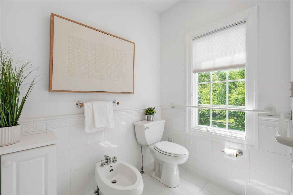 8413 Rapley Ridge Lane Potomac, MD 20854 - Photo 35 of 83