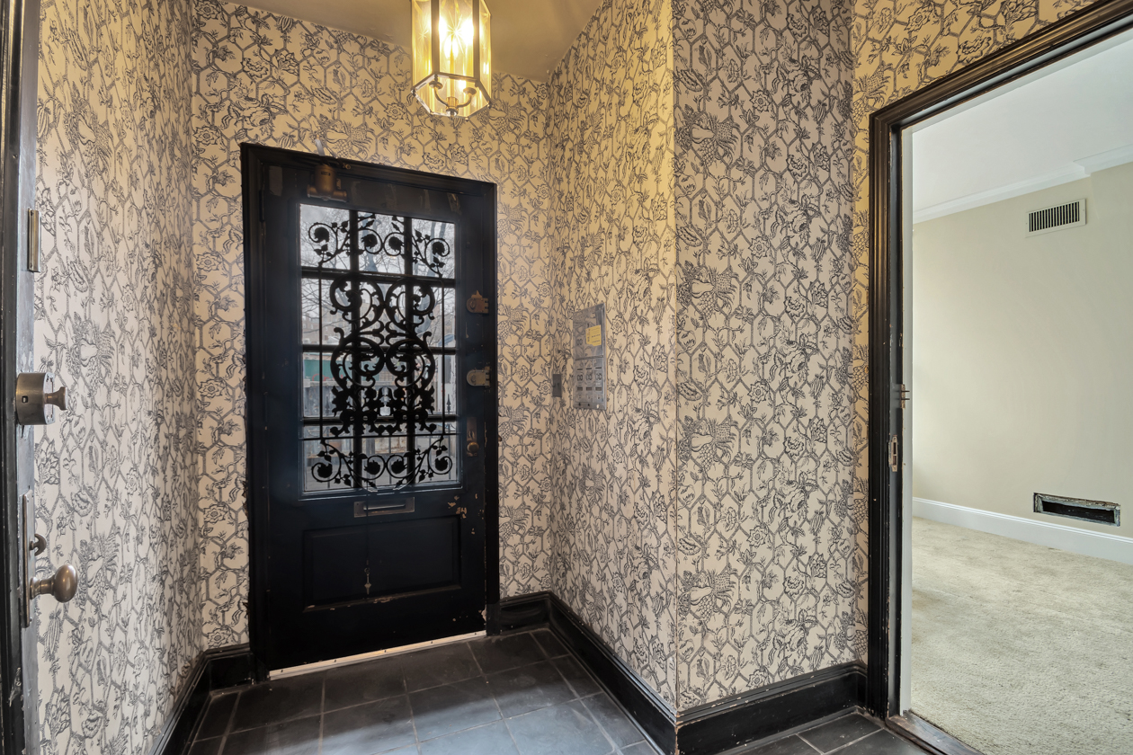 119 West 10th Street Manhattan, NY 10011 - Photo 3 of 29