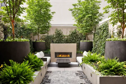 $18,500,000 | 200 East 75th Street, Unit PH1 | Lenox Hill