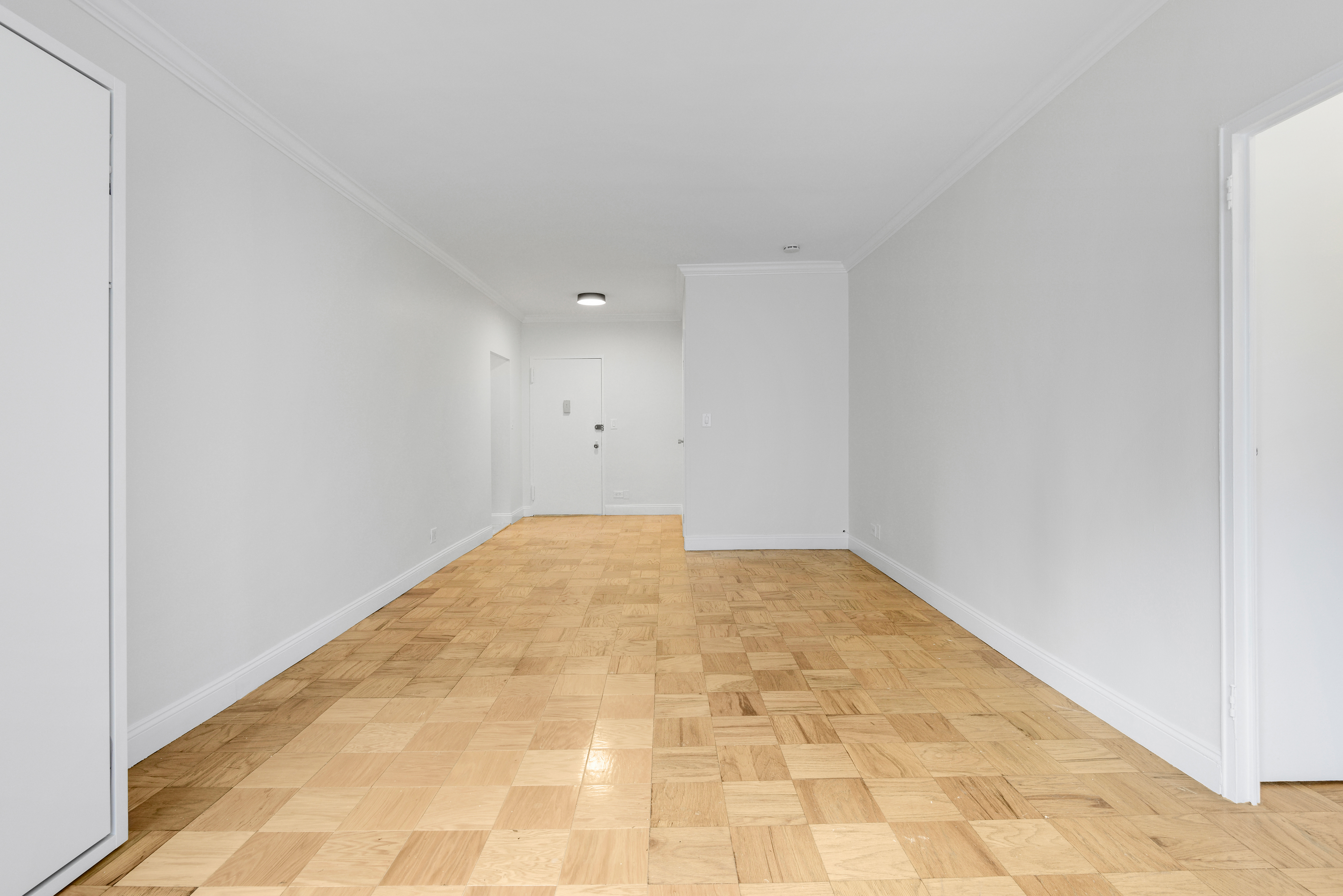 305 East 40th Street, Unit 14V Manhattan, NY 10016 - Photo 11 of 26