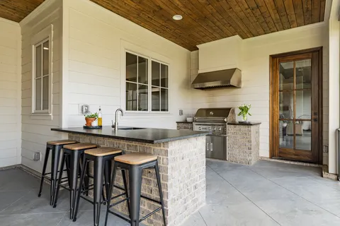 $2,150,000 | Pasquo Road, Nashville, TN 37221