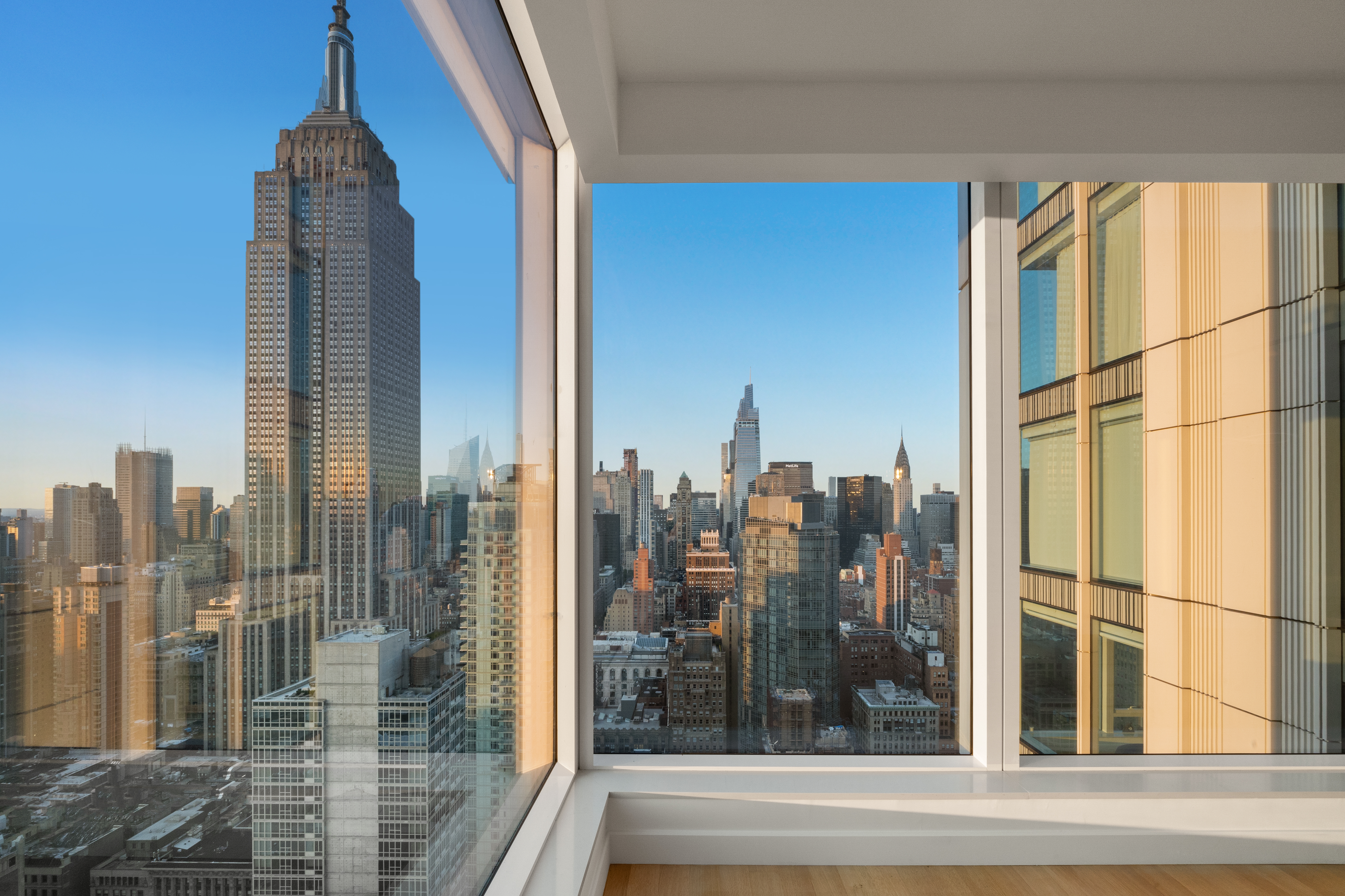 15 East 30th Street, Unit 42A Manhattan, NY 10016 - Photo 9 of 13 a view of a city from a windows