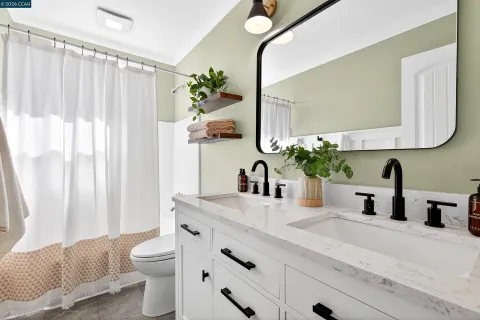 $1,649,000 | 19 Lance Court, Moraga, CA 94556