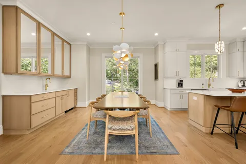 $4,100,000 | 5537 Hawthorne Place Northwest, Washington, DC 20016