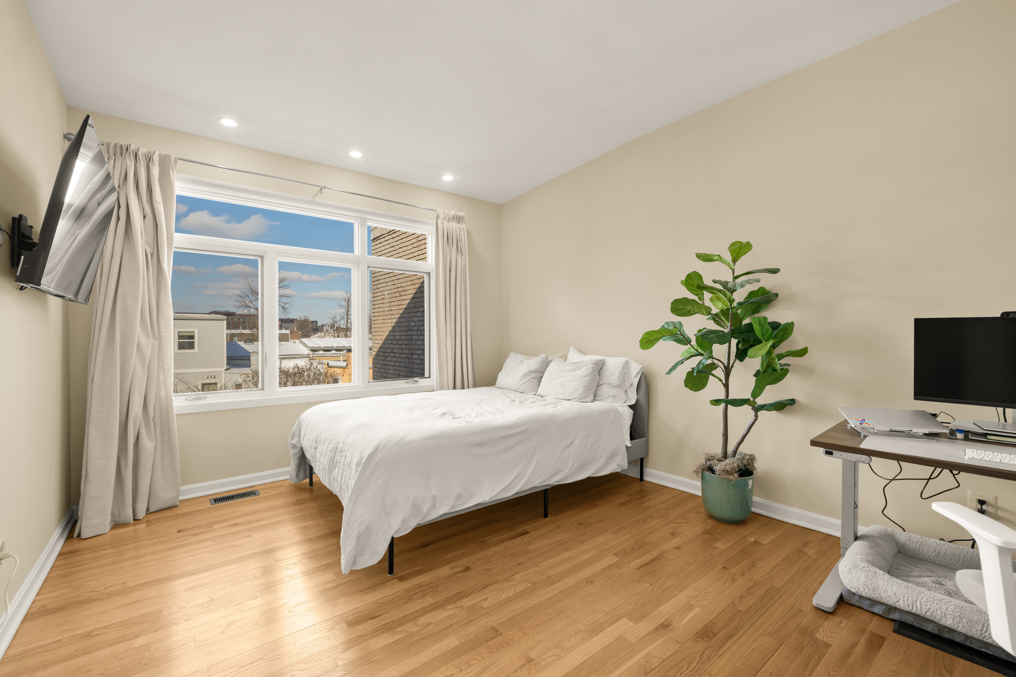 1325 R Street Northwest, Unit B Washington, DC 20009 - Photo 27 of 46