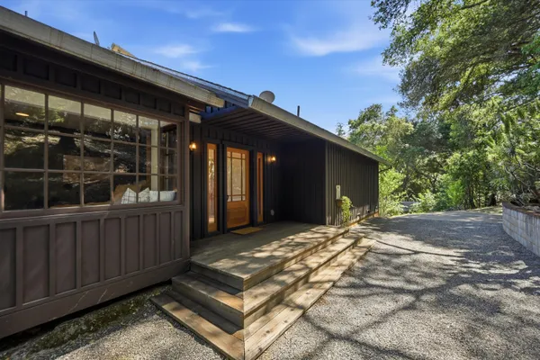 $2,495,000 | 6341 West Dry Creek Road, Healdsburg, CA 95448