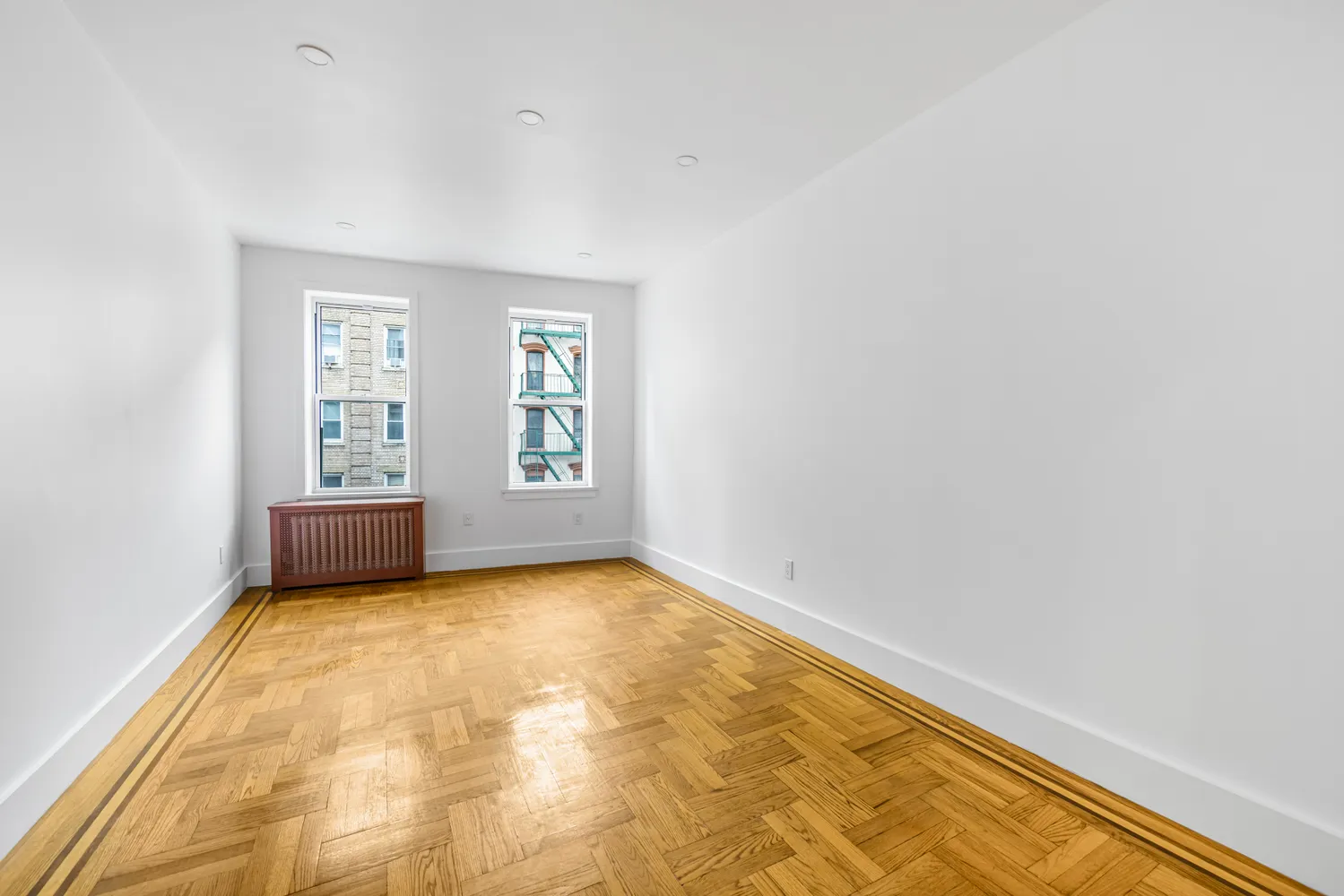 $5,250 | 210 Grand Street, Unit 3F | Little Italy