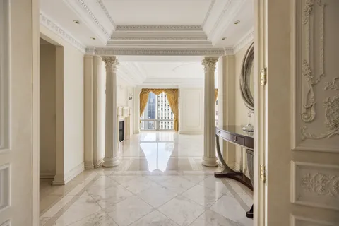 a view of an entryway with furniture