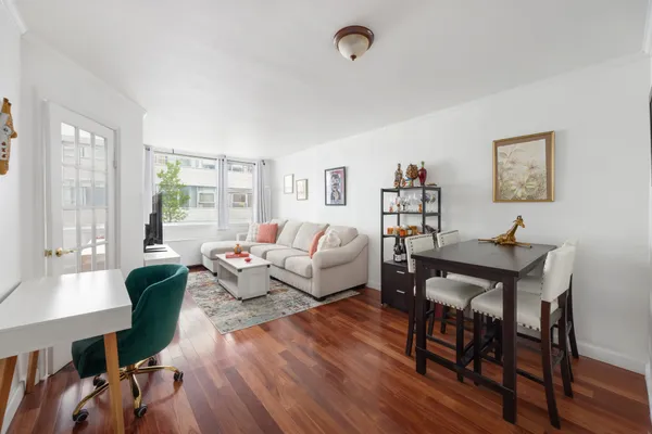 $4,000 | 200 East 58th Street, Unit 5C | Midtown East