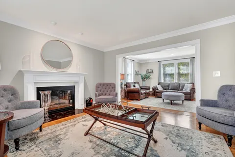 $1,265,000 | 2 Heritage Lane, Saugus, MA 01906