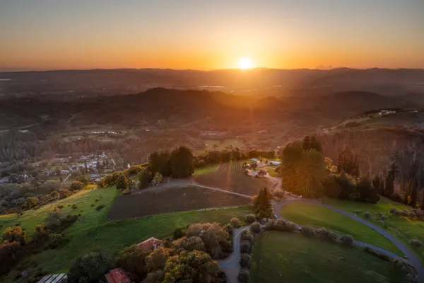 $1,250,000 | 1980 Redwood Hill Court, Santa Rosa, CA 95404