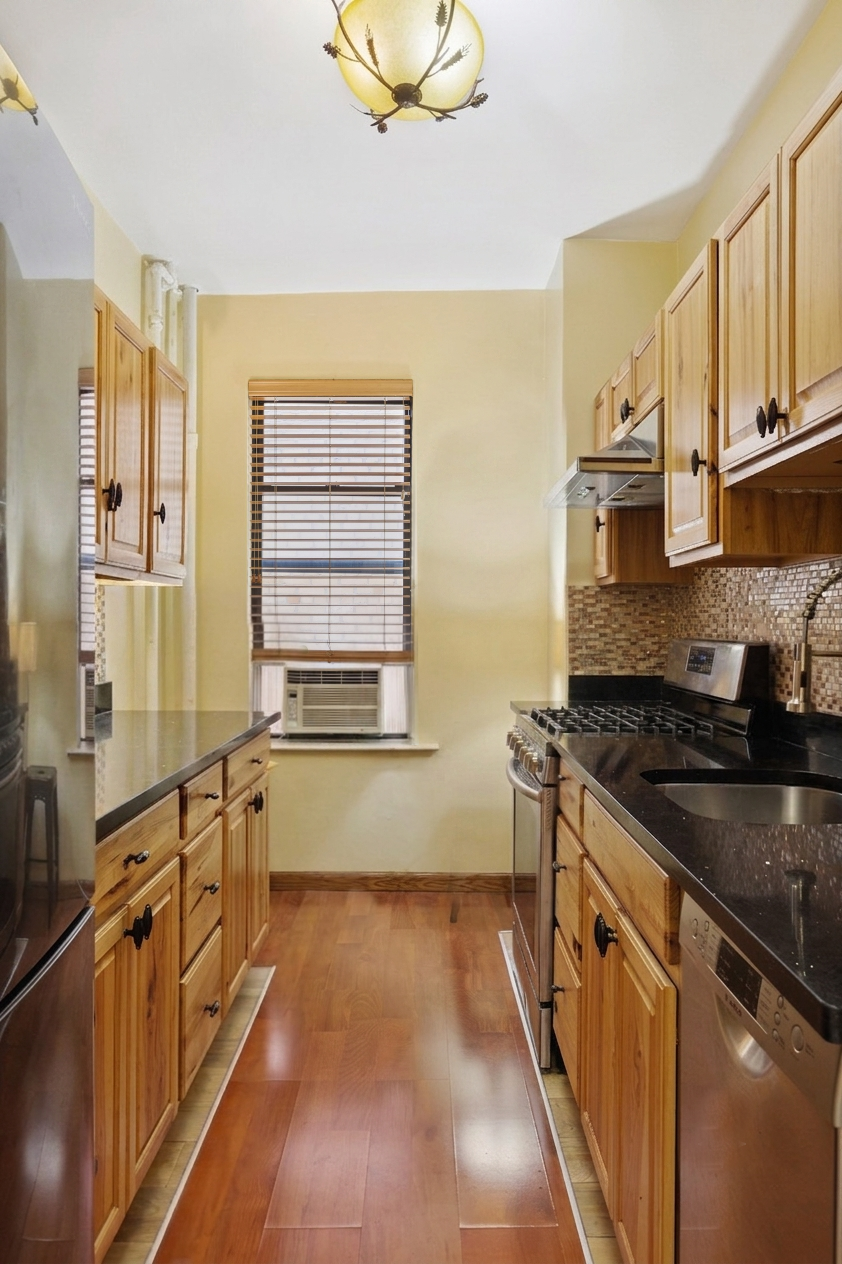 359 Fort Washington Avenue, Unit 5C Manhattan, NY 10033 - Photo 6 of 14