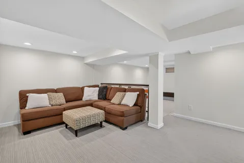 $1,075,000 | 312 Lincoln Avenue, Falls Church, VA 22046