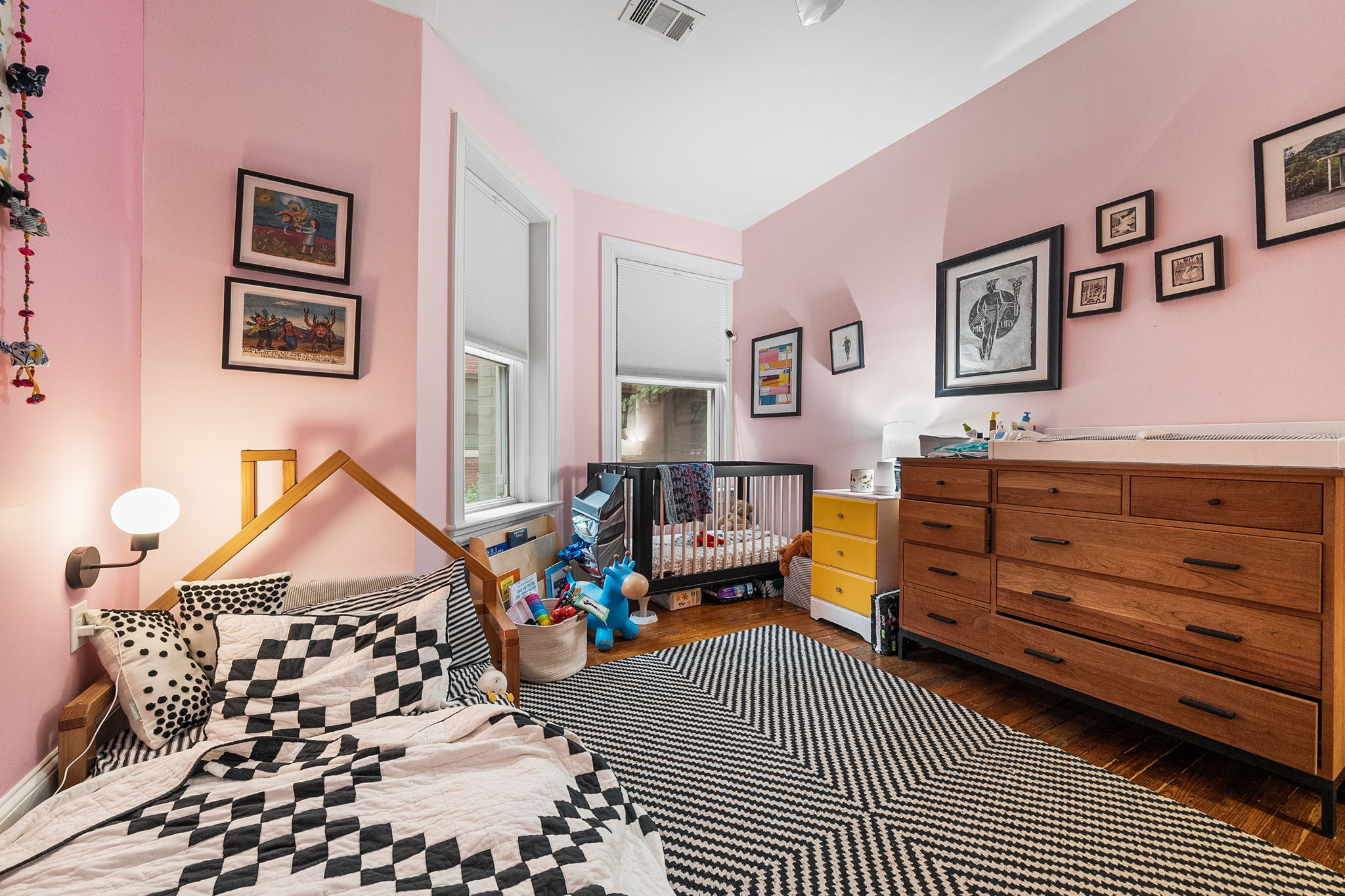1423 R Street Northwest, Unit 105 Washington, DC 20009 - Photo 22 of 23