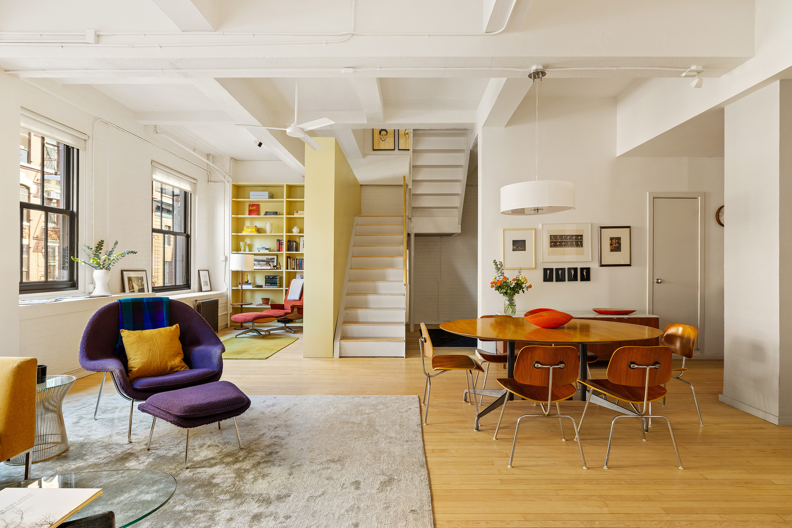 20 Jay Street, Unit 2/3C Manhattan, NY 10013 - Photo 3 of 16 a view of a dining room with furniture