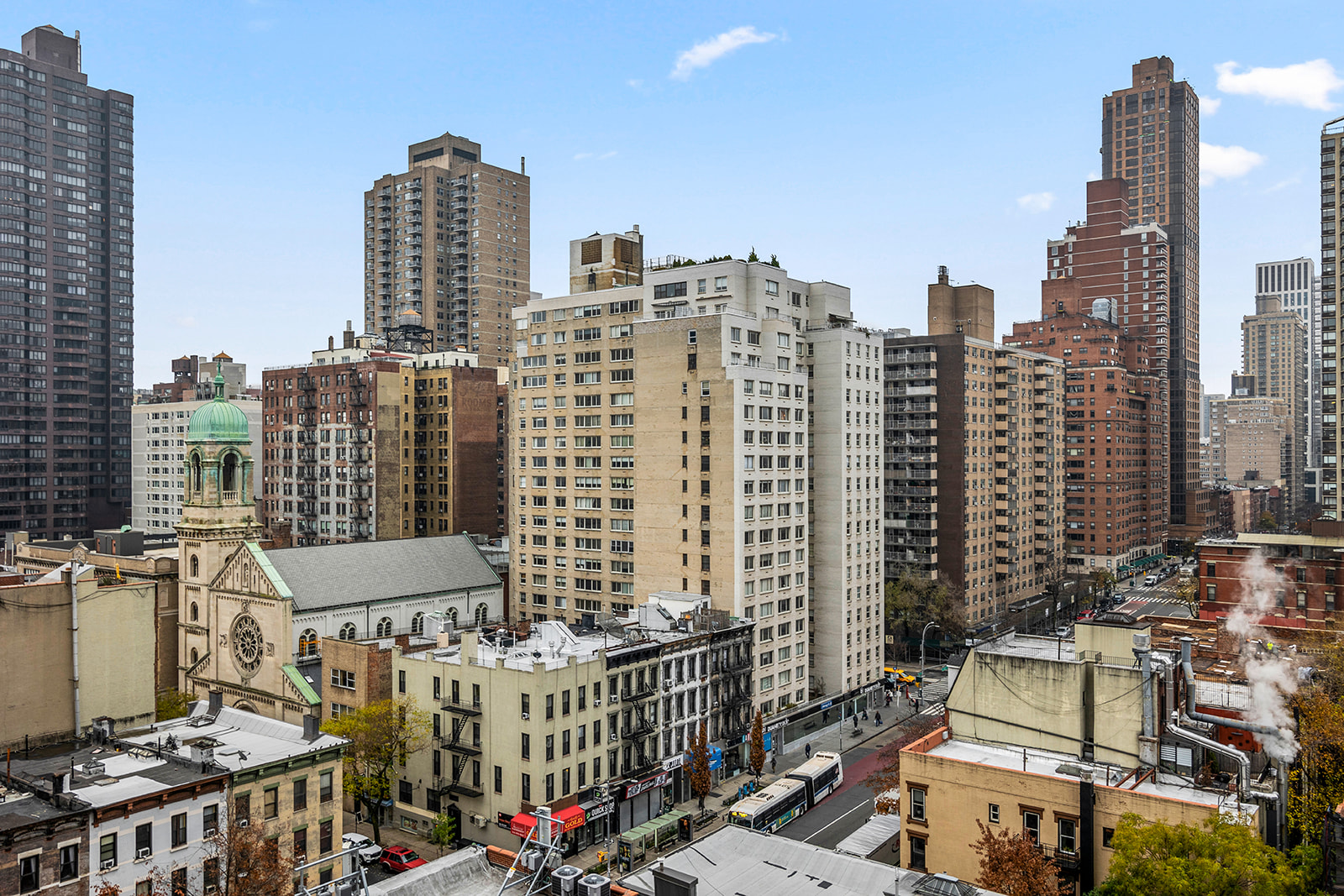 360 East 88th Street, Unit 10A Manhattan, NY 10128 - Photo 6 of 7 Gallery Image 6