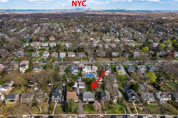 $1,075,000 | 83 Essex Avenue, Montclair, NJ 07042