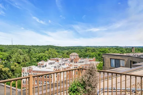 $435,000 | 4740 Connecticut Avenue Northwest, Unit 1007, Washington, DC 20008