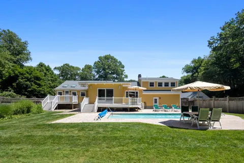 $1,199,999 | 61 Topsfield Road, Wenham, MA 01984