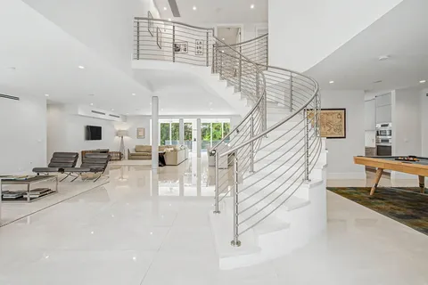 $5,650,000 | 5790 Southwest 96th Street, Pinecrest, FL 33156