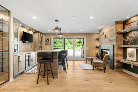 $1,195,000 | 10974 Alameda Avenue, Inver Grove Heights, MN 55077