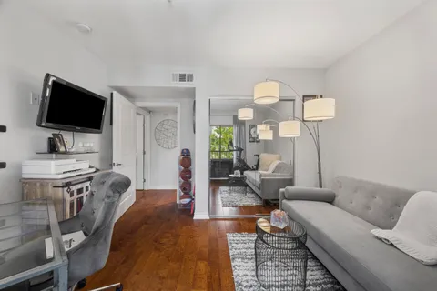 Contact Agent | 7100 Alvern Street, Unit 311, Los Angeles, CA 90045